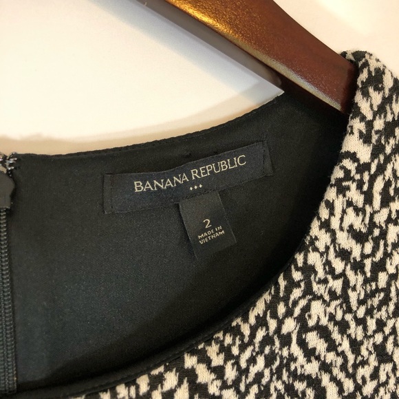 Banana Republic Size 2 Dress - Picture 3 of 3